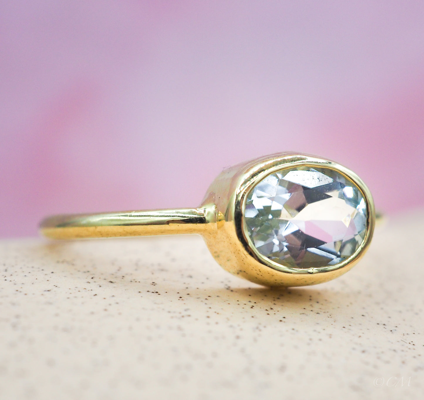 Gouden ring met aquamarijn