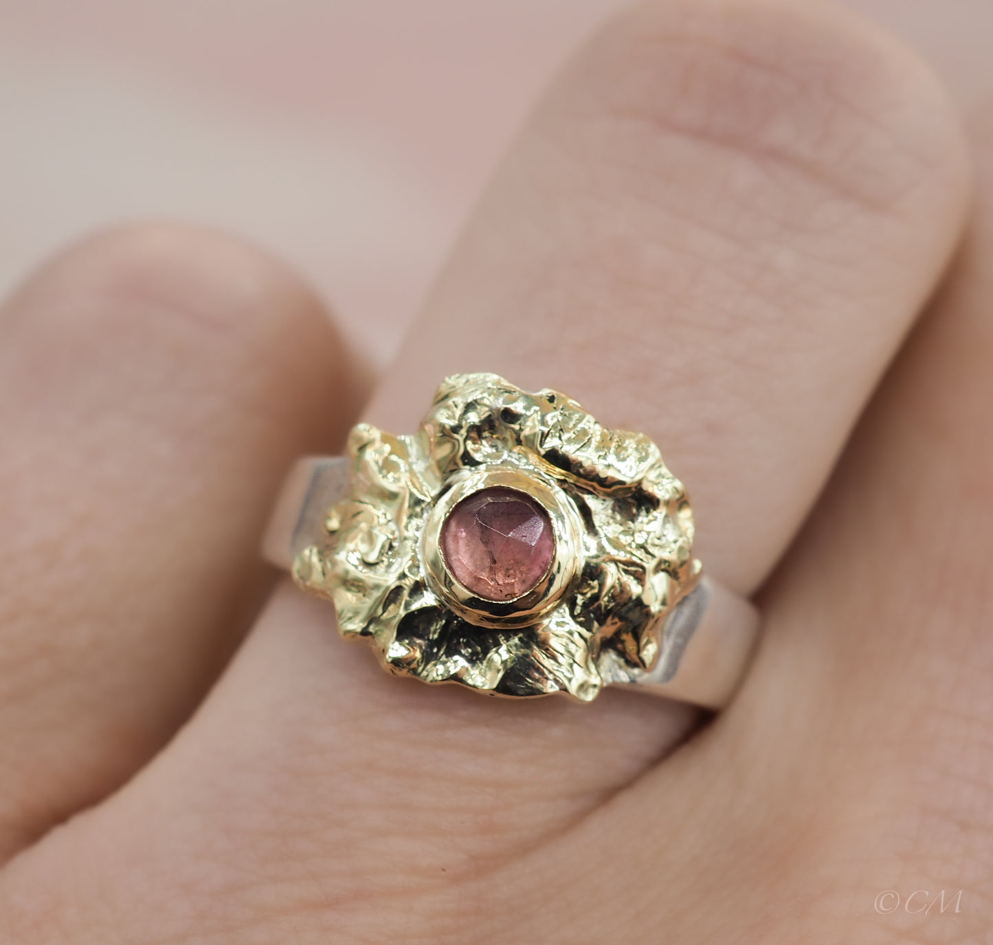 Unieke ring met roze toermalijn