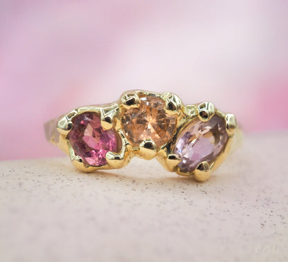 Gouden ring met drie gouden toermalijnen