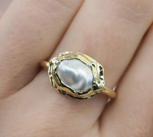 Gouden Ring met Grillige Parel