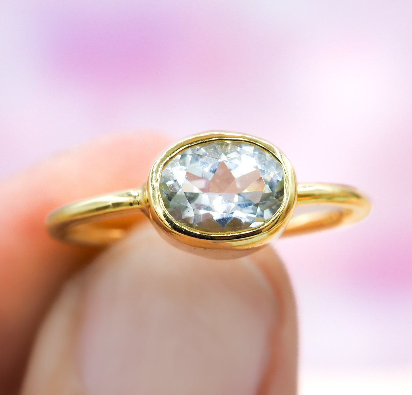 Gouden ring met aquamarijn