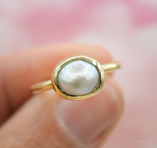 Gouden ring met parel