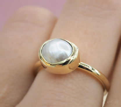 Gouden ring met parel